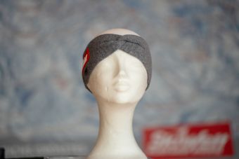 a head band on a mannequin SKIWELT